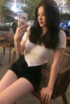 Xin Yue