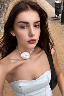 Bella